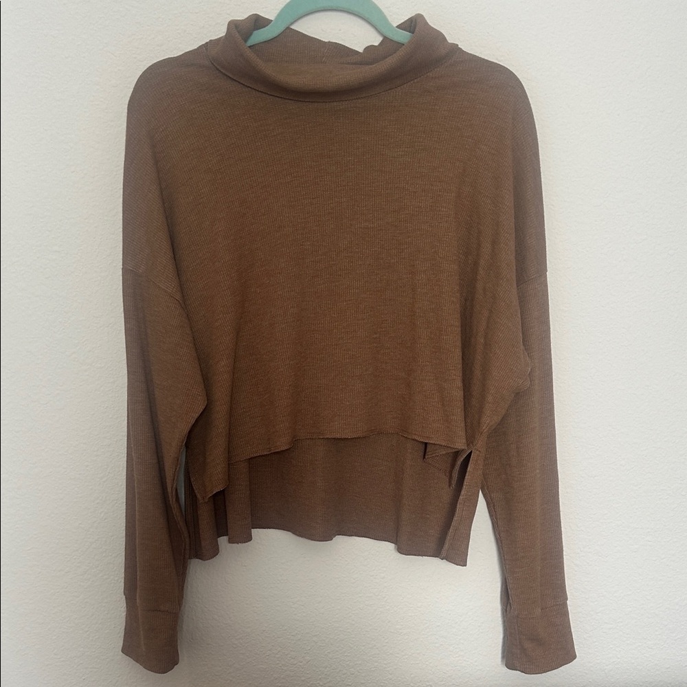 American Eagle Outfitters Brown Cropped Waffle Knit Long Sleeve Top
